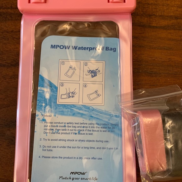 Waterproof pouch - Picture 4 of 4